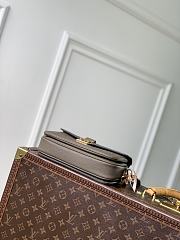 LV Pochette Metis East West Monogram Empreinte Leather Smoke M25910 - 21.5x13.5x6cm - 2