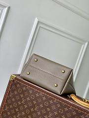 LV The Low Key Hobo PM Smoke M15205 - 24x28x16cm - 3