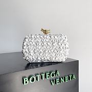 Bottega Veneta White Knot Minaudiere - 20.5x6x12.5cm - 1