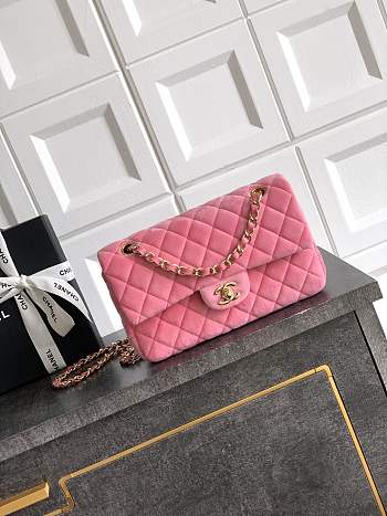 Chanel Small Classic Handbag Velvet & Gold Metal Pink - 23x14.5x6cm