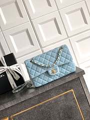 Chanel Small Classic Handbag Velvet & Gold Metal Blue - 23x14.5x6cm - 1