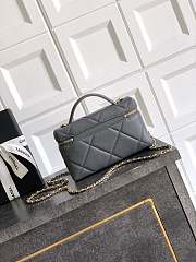 Chanel Vanity with Chain Grained Shiny Calfskin & Gold Tone Metal Gray - 19.5x17x5cm - 4