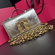 Schiaparelli Keyhole Chain Clutch Silver Laminated Crinkled Calf Leather - 19x11x4cm - 2
