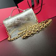 Schiaparelli Keyhole Chain Clutch Silver Laminated Crinkled Calf Leather - 19x11x4cm - 4