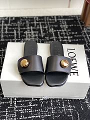Loewe Pebble Slide In Soft Calfskin Black - 1