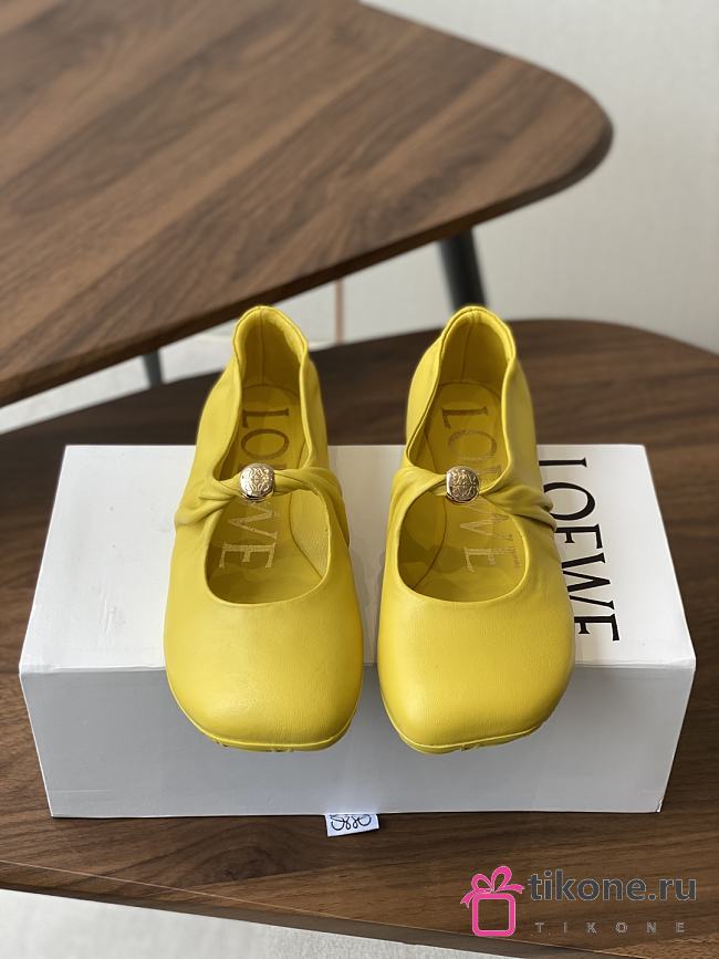 Loewe Pebble Soft Ballerina In Nappa Lambskin Yellow - 1