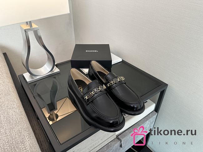 Chanel Moccasins Shiny Lambskin Black 2.5cm - 1