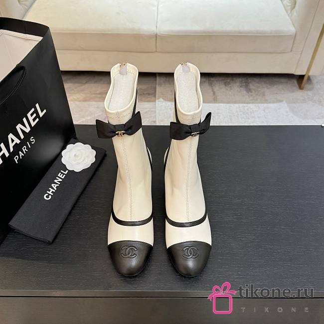 Chanel Short Boots Stretch Lambskin & Lambskin White Black 5cm - 1