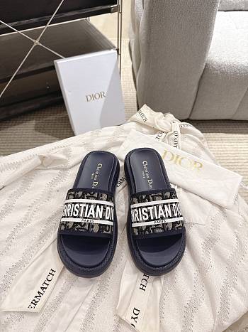 Dioriviera Dway Slide Deep Blue Dior Oblique Embroidered Cotton and White Rubber