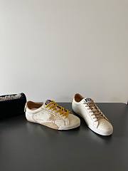 Golden Goose True Star In White Nappa Leather With Gold Star And Beige Suede Heel Tab - 3