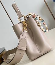 LV Capucines MM Souple Bag Greige M12929 - 33x24x12cm - 2