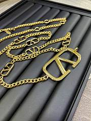 Valentino Garavani VLogo Signature Gold Metal Chain Belt with Mini VLogo  - 5