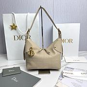 Small Dior Voyage Bag Beige Flat Macrocannage Grained Calfskin - 22x15x9.5cm - 1