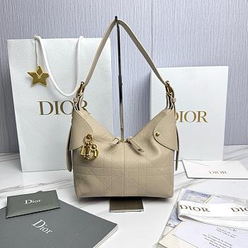 Small Dior Voyage Bag Beige Flat Macrocannage Grained Calfskin - 22x15x9.5cm