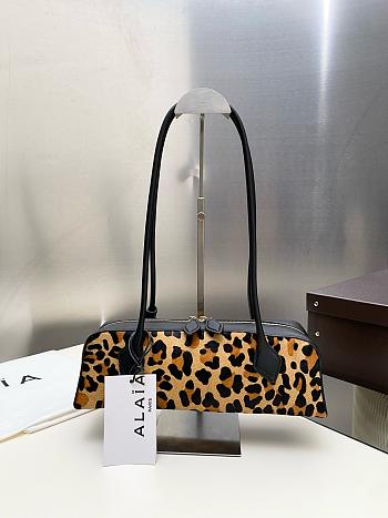 Alaia Le Teckel Medium Bag In Leopard Haircalf Brown - 33x11x10cm