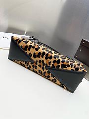Alaia Le Teckel Medium Bag In Leopard Haircalf Brown - 33x11x10cm - 4