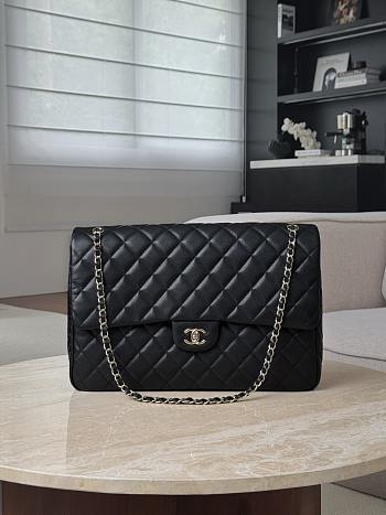 Chanel Maxi Quilted Caviar Black Light Gold Hardware - 40x26x12cm