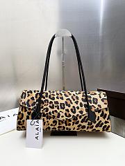 Alaia Le Teckel Flap Tote Bag In Leopard Haircalf - 40x17x13cm - 3