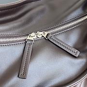 Bottega Veneta Small Zigzag Chocolate/ Pondant - 38x30cm - 2