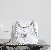 Chanel Flap Bag Quilted Sequins & Gold Tone Metal White - 21x14x8cm - 1