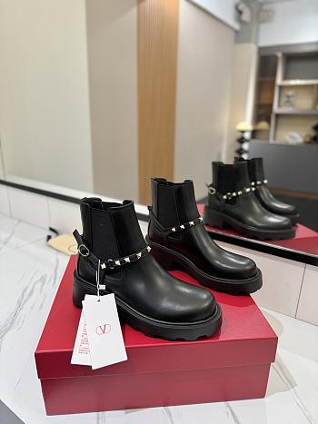 Valentino Short Boots Garavani Rockstud Black