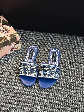 Dolce&Gabbana Embroidered Slides Blue
