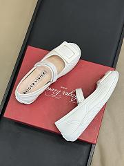 Roger Vivier Viv Low Mary Janes In Leather White - 4