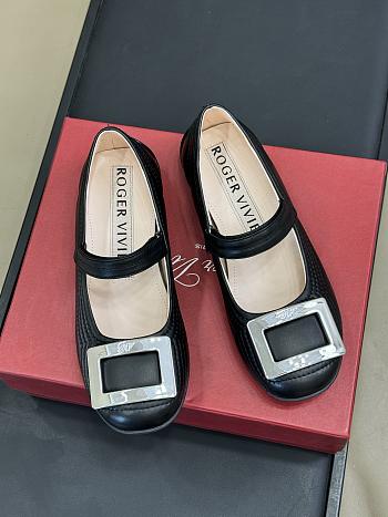 Roger Vivier Viv Low Mary Janes In Leather Black