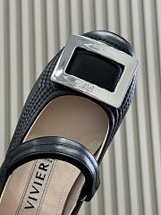 Roger Vivier Viv Low Mary Janes In Leather Black - 2