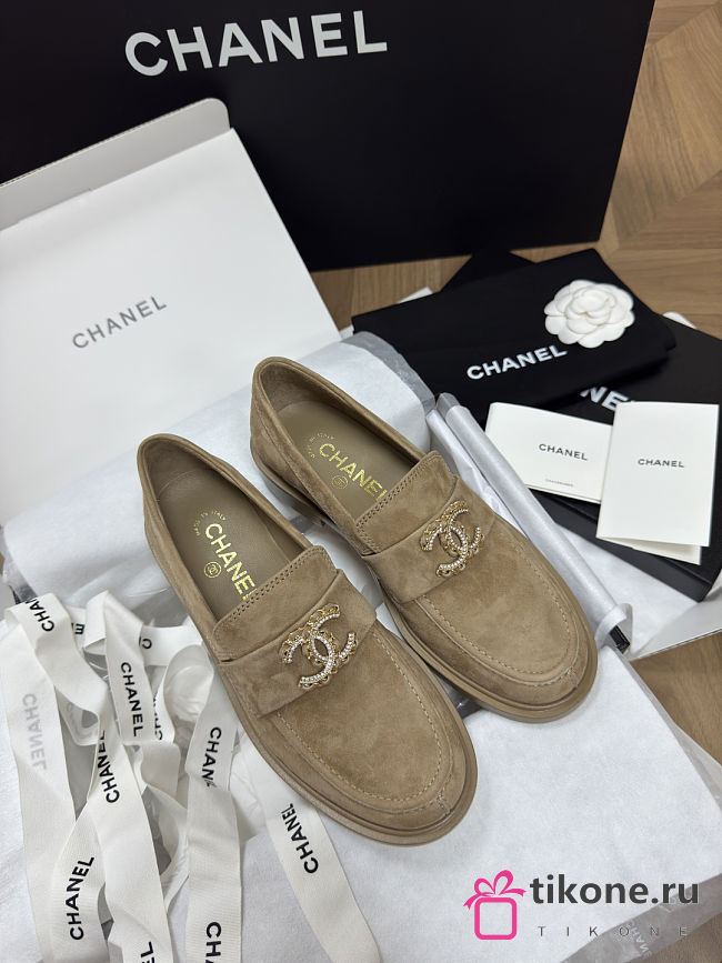 Chanel Moccasins Suede Kidskin Beige - 1