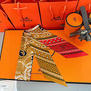 Hermes Eperon d'Or Bandana Twilly Beige - 5x86cm - 3