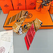 Hermes Eperon d'Or Bandana Twilly Beige - 5x86cm - 2