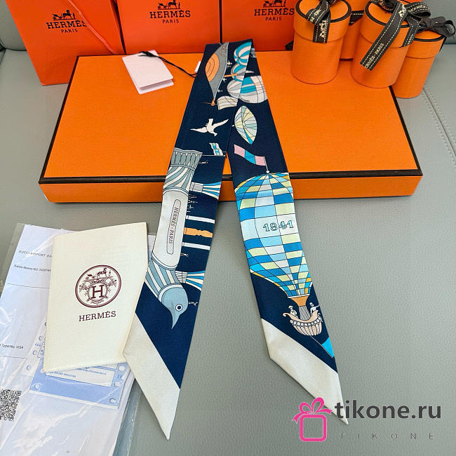 Hermes Silk Les Folies Du Ciel Twilly Navy - 5x86cm - 1