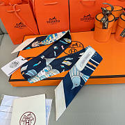 Hermes Silk Les Folies Du Ciel Twilly Navy - 5x86cm - 2