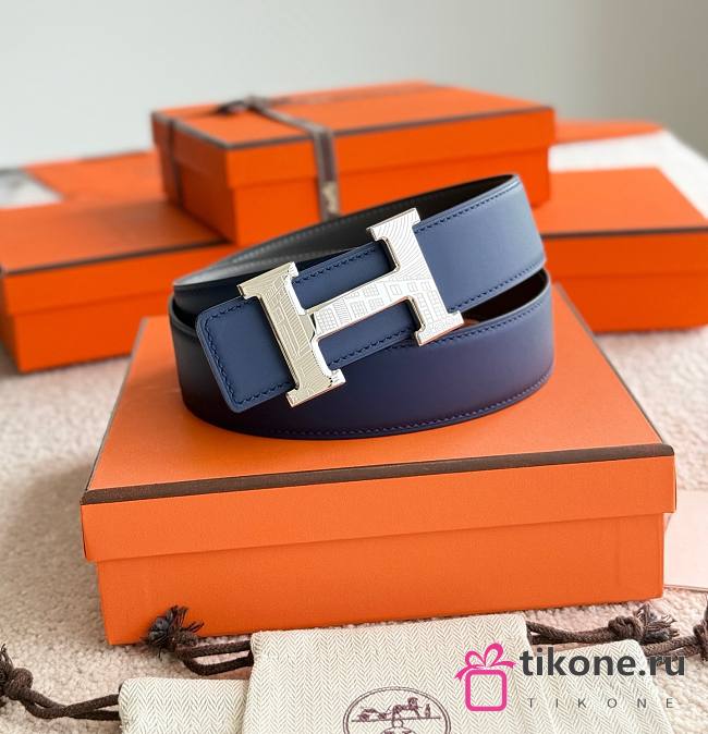 Hermes 5382 Faubourg Belt Buckle & Reversible Leather Strap 32mm Swift Blue/Gray Silver - 1