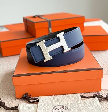 Hermes 5382 Faubourg Belt Buckle & Reversible Leather Strap 32mm Swift Blue/Gray Silver