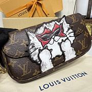 LV Travels With Grace Coddington Wallet on Chain Ivy M15148 - 23.5x12x4.3cm - 3