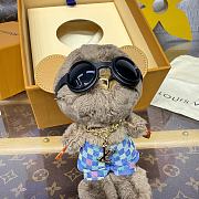 LV Louis Bear Bag Charm Blue M03178  - 3
