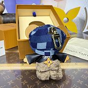 LV Louis Bear Bag Charm Black M03206 - 4