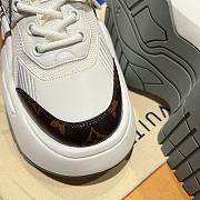 LV Archlight 2.0 Platform Sneaker Monogram White  - 3