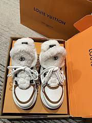 LV Archlight Shearling Sneakers White - 6