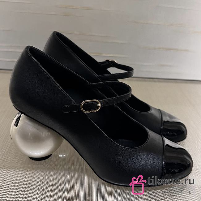 Chanel Mary Janes Lambskin Patent Calfskin & Imitation Pearls Black & White - 1