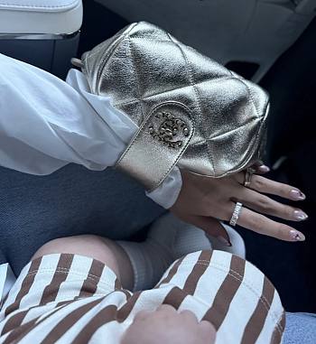 Chanel Cuff Bag Shiny Lambskin & Gold Tone Metal Gold -23x14x11cm