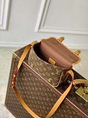 LV Satchel Wearable Wallet Monogram Canvas M26805 - 19.5x15x6cm - 6