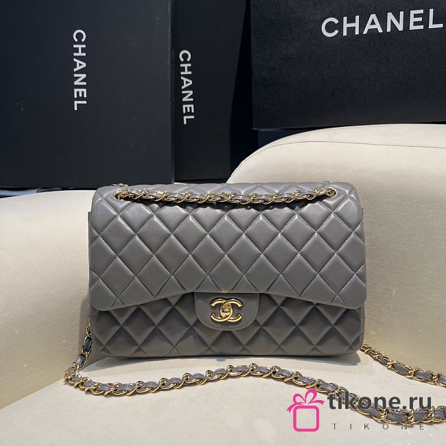 Chanel Jumbo Quilted Lambskin Gray Gold Hardware - 30x19.5x10cm - 1