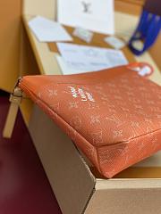 LV Pochette Voyage Souple Monogram Heritage Orange - 30x21x7.5cm - 3