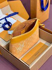 LV Pochette Voyage Souple Monogram Heritage Yellow - 30x21x7.5cm - 2