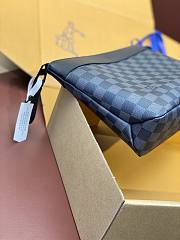 LV Pochette Voyage Souple Damier Graphite - 30x21x7.5cm - 2