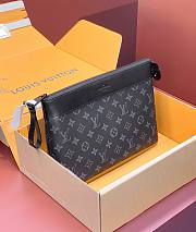 LV Pochette Voyage Souple Monogram Eclipse M82543 - 30x21x7.5cm - 4