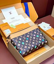 LV Pochette Voyage Souple Monogram Craggy M83568 - 30x21x7.5cm - 6